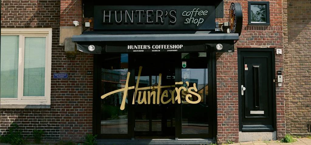 Hunter's Amsterdam North Papaverweg storefront